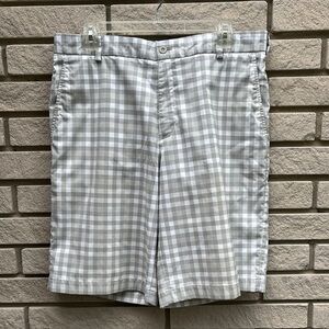 Nike Gray and White Plaid Flat Front Golf Shorts Sz 34